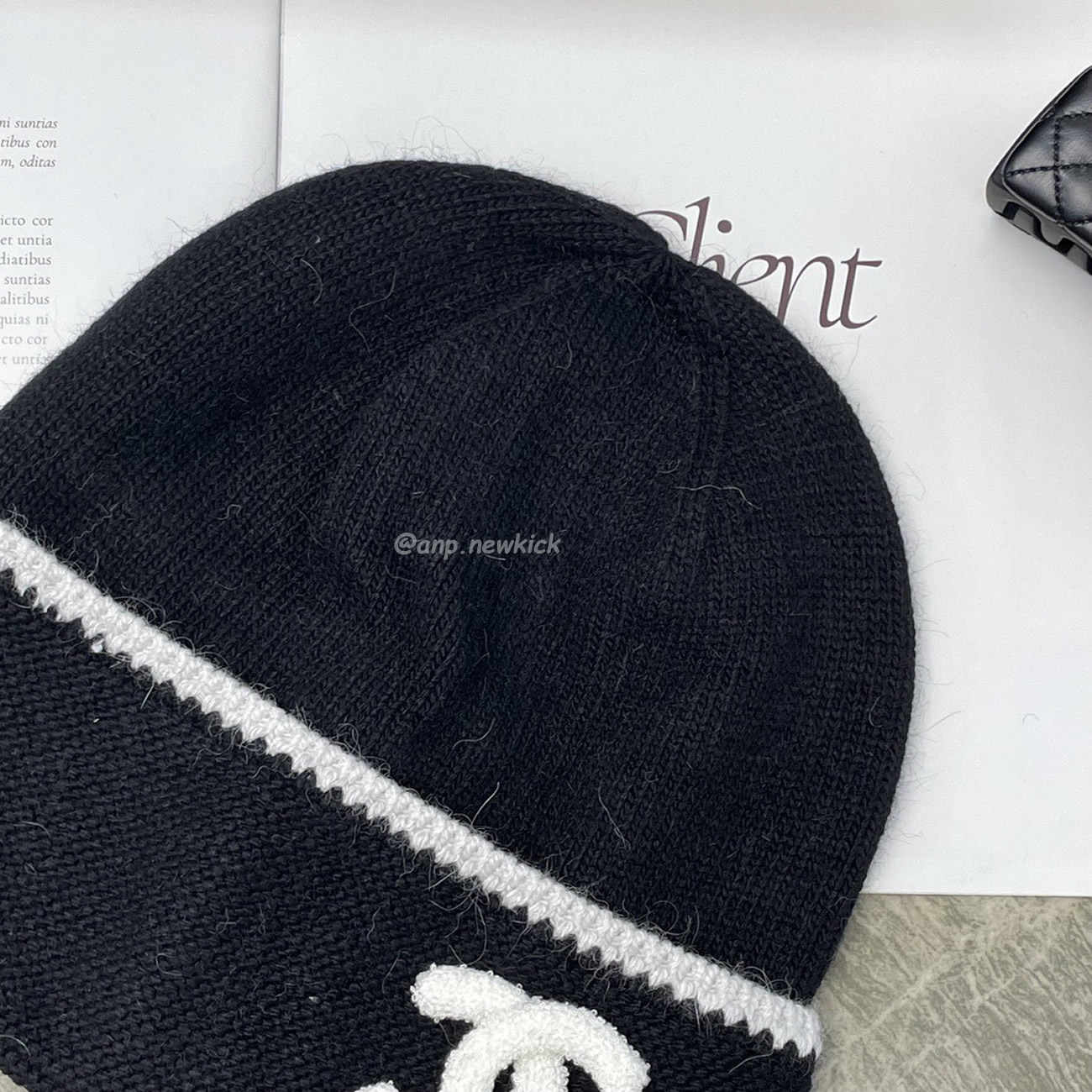 Chanel Cc Logo Black Beanie Hat (2) - newkick.vip